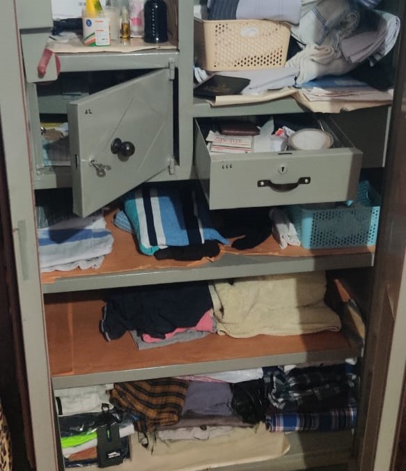 ಭಟ್ಕಳ: ಮನೆಗೆ ನುಗ್ಗಿ ನಗ-ನಗದು ಕಳವು