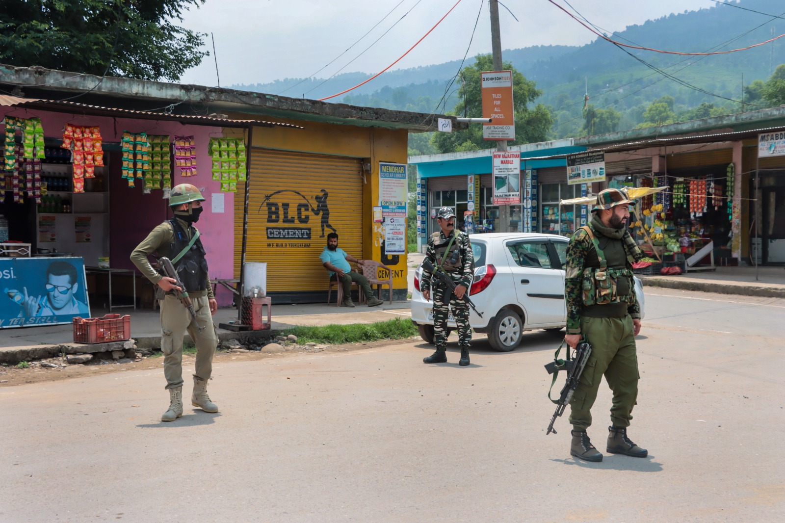 ಮಣಿಪುರದಲ್ಲಿ ಮತ್ತೆ ಹಿಂಸೆ: ಶಸ್ತ್ರಧಾರಿಗಳಿಂದ ಗುಂಡುಹಾರಾಟ; ಇಬ್ಬರು ಸೈನಿಕರಿಗೆ ಗಾಯ